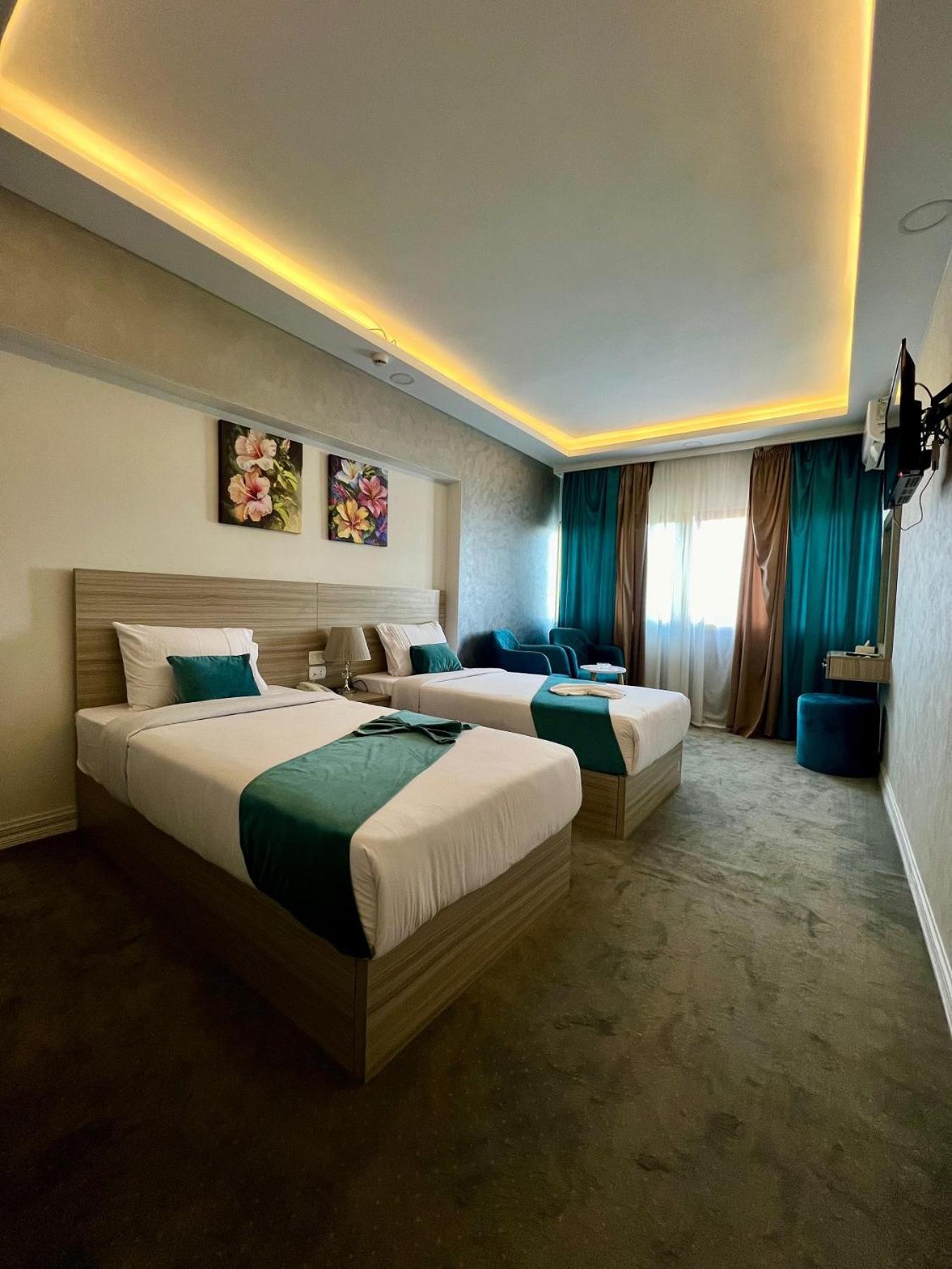 Mar Charbel Hotel Il Cairo Esterno foto